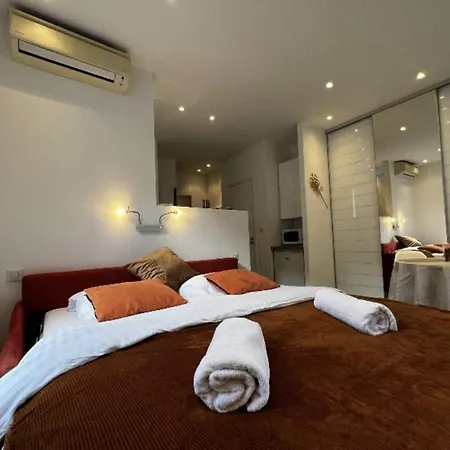Appartement - Cannes Vieille Ville - Le Suquet Buitenkant foto